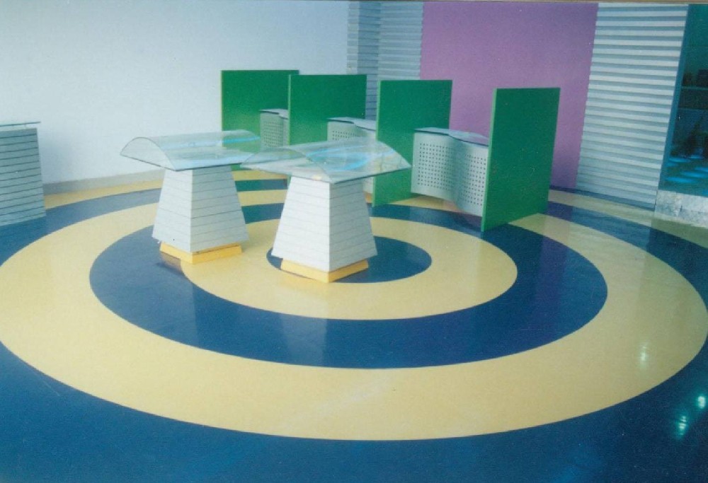 球場PVC運動地膠的性能如何 球場PVC運動地膠的性能如何