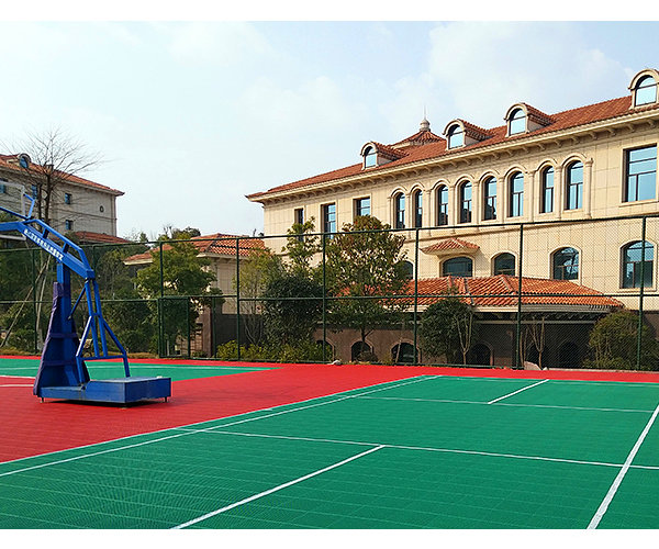 懸浮拼裝地板施工 懸浮拼裝地板施工